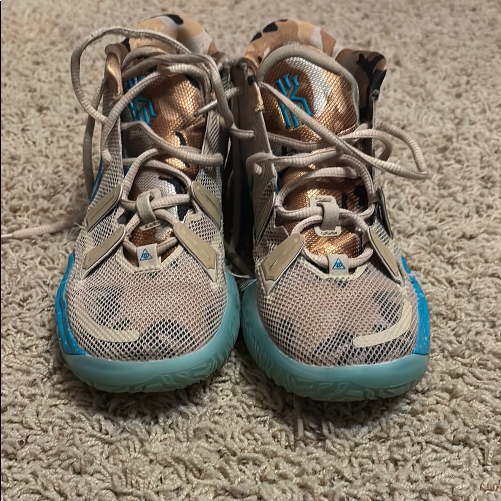 Kids' Nike Kyrie Basketball Shoes - Gold and Blue